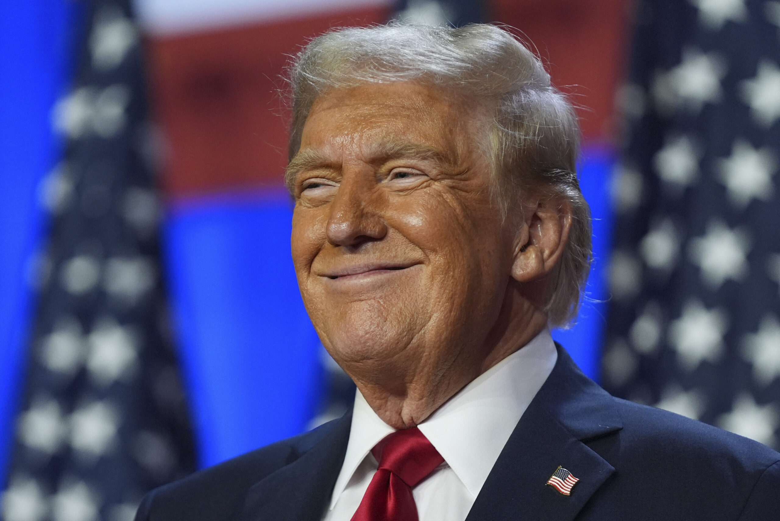 Trump asegura la victoria con 277 votos electorales y se encamina a una "nueva era dorada" en EE. UU.