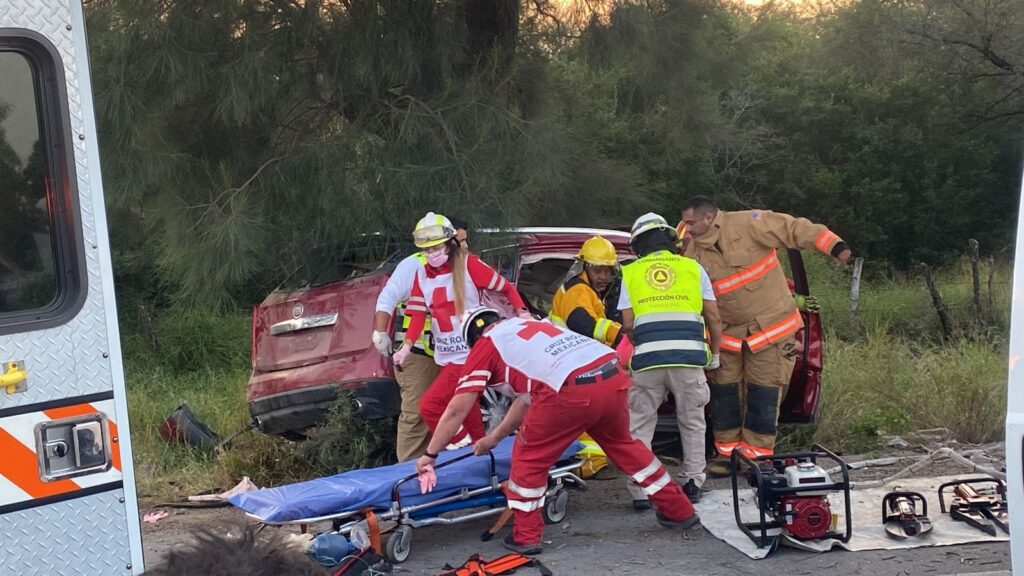 Fallecen empleada del IMSS y su madre en accidente cerca de Ciudad Victoria