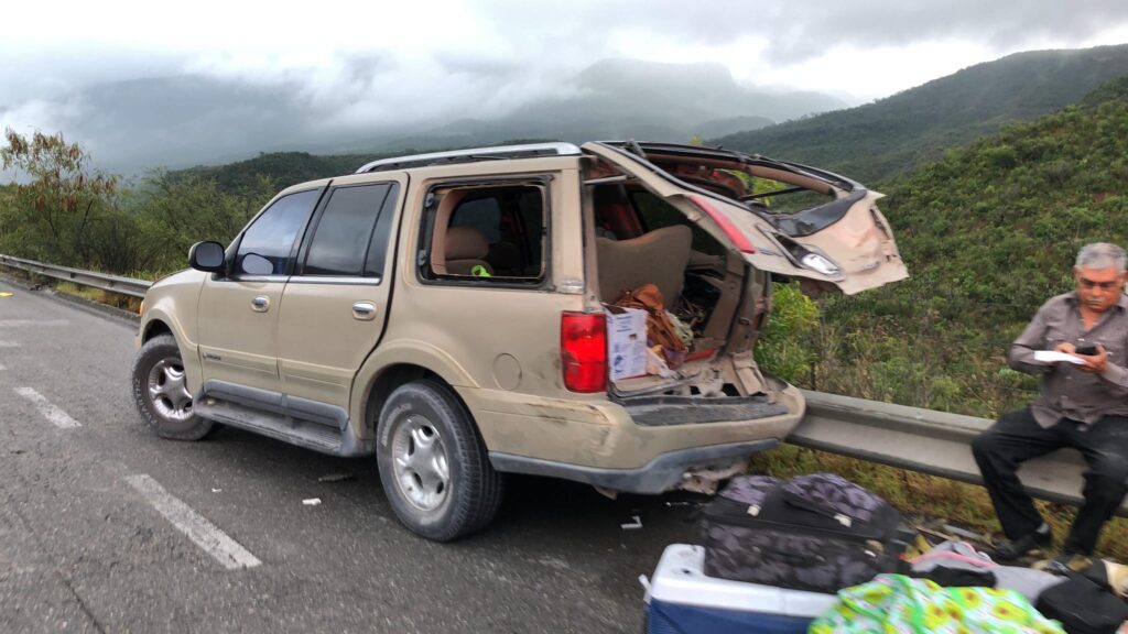 Choque en la carretera Rumbo Nuevo deja ocho personas lesionadas