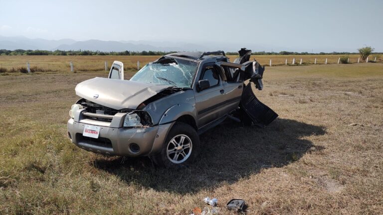 Impactante accidente en carretera Zaragoza-Victoria: tráiler aplasta camioneta