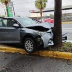 Futbolista del Correcaminos choca contra una palmera en Ciudad Victoria