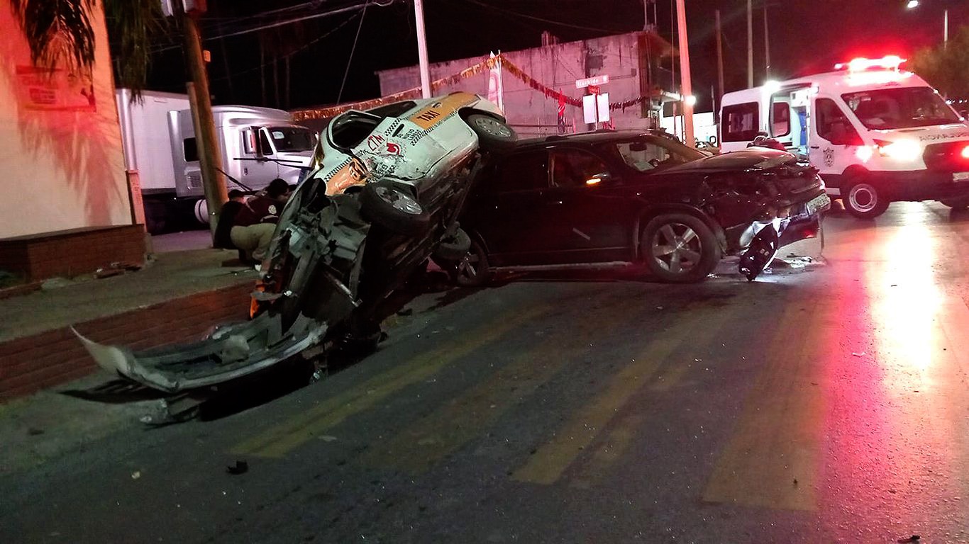 Accidente en Nuevo Laredo causado por conductor ebrio deja heridos