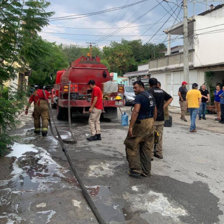 Incendio arrasa vivienda en la Arboledas, en Cd. Victoria