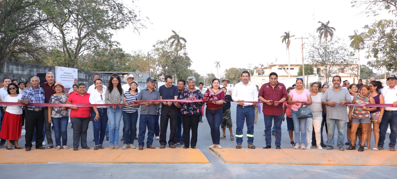 Patty Chío entrega obra integral en la colonia Obrera 1