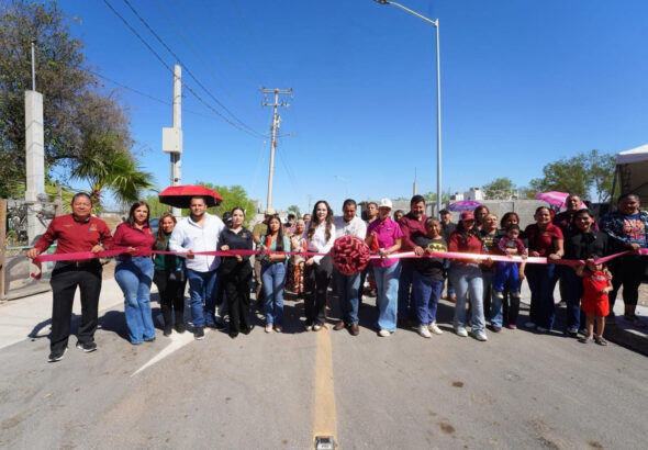 entrega alcaldesa Carmen Lilia Canturosas pavimentaciones