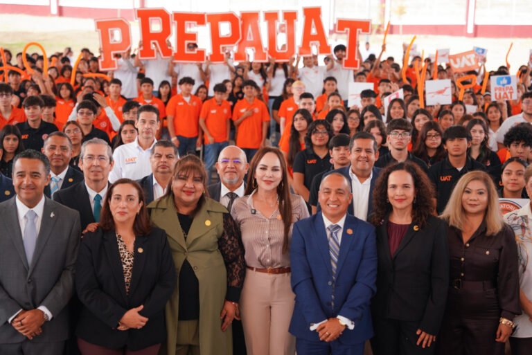 Carmen Lilia fortalece la educacion 28 oct